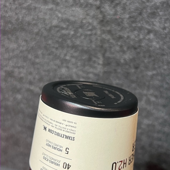 Stanley Quencher H2.0 FlowState Tumbler in the "Hyper Geo" colorway. - Picture 15 of 15